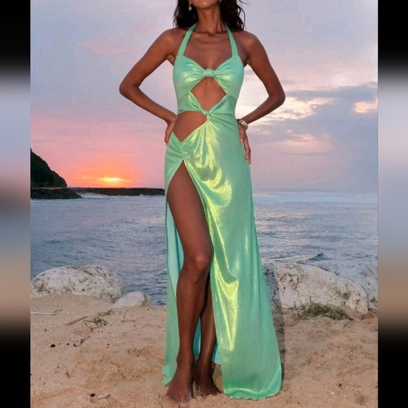 Solid Color Knitted Cutout Front Bodycon Dress For Women - Picture 2 of 4